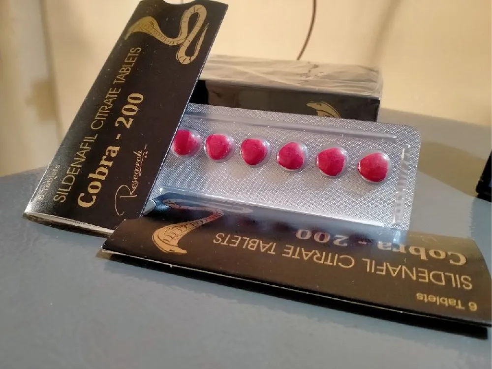 cobra-200-sildenafil-citrate-1000x1000-1.webp